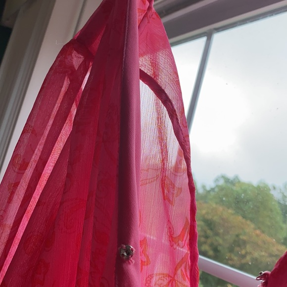 Pink and red floral romper from Francescas size USM - Picture 4 of 9